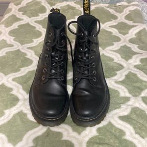 Women’s boots